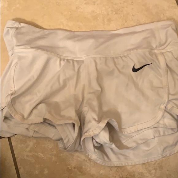 Nike shorts - Picture 1 of 2